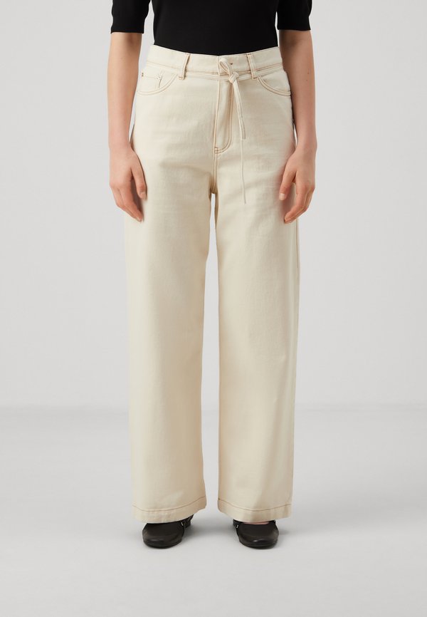 ELIJAH NATURE - Flared Jeans - vanilla ice