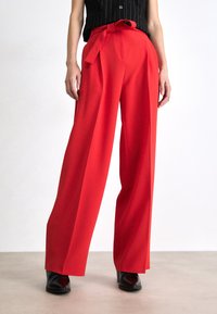 BOSS TAPIANA - Bukse - bright red