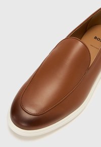 BOSS SIENNE - Jalga libistatavad jalanõud - medium brown