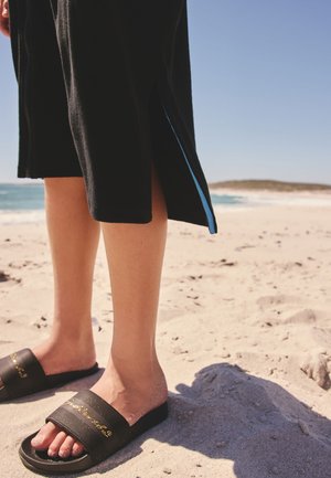 Next, REGULAR FIT - CLASSIC - Badesandaler - black subscribe