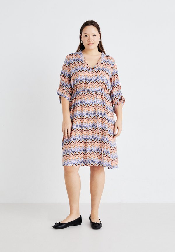 CARNOVA LIFE AOP - Shirt dress - copper tan aop bali zigzag