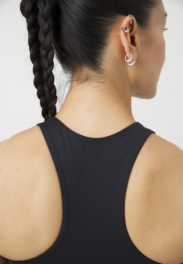 DYLAN - Medium support sports bra4