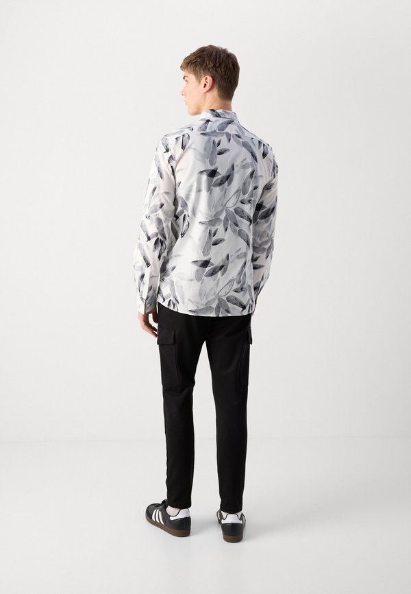 SHIRT BARCELONA REGULAR  STRAIGHT FIT PRINTED WITH LOGOED BADGE - Shirt - cream3