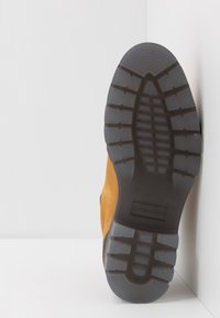 Jack & Jones Botines con cordones - dark yellow