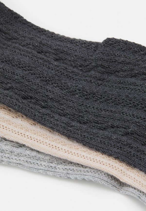 VMMILLY 3 PACK - Socks2