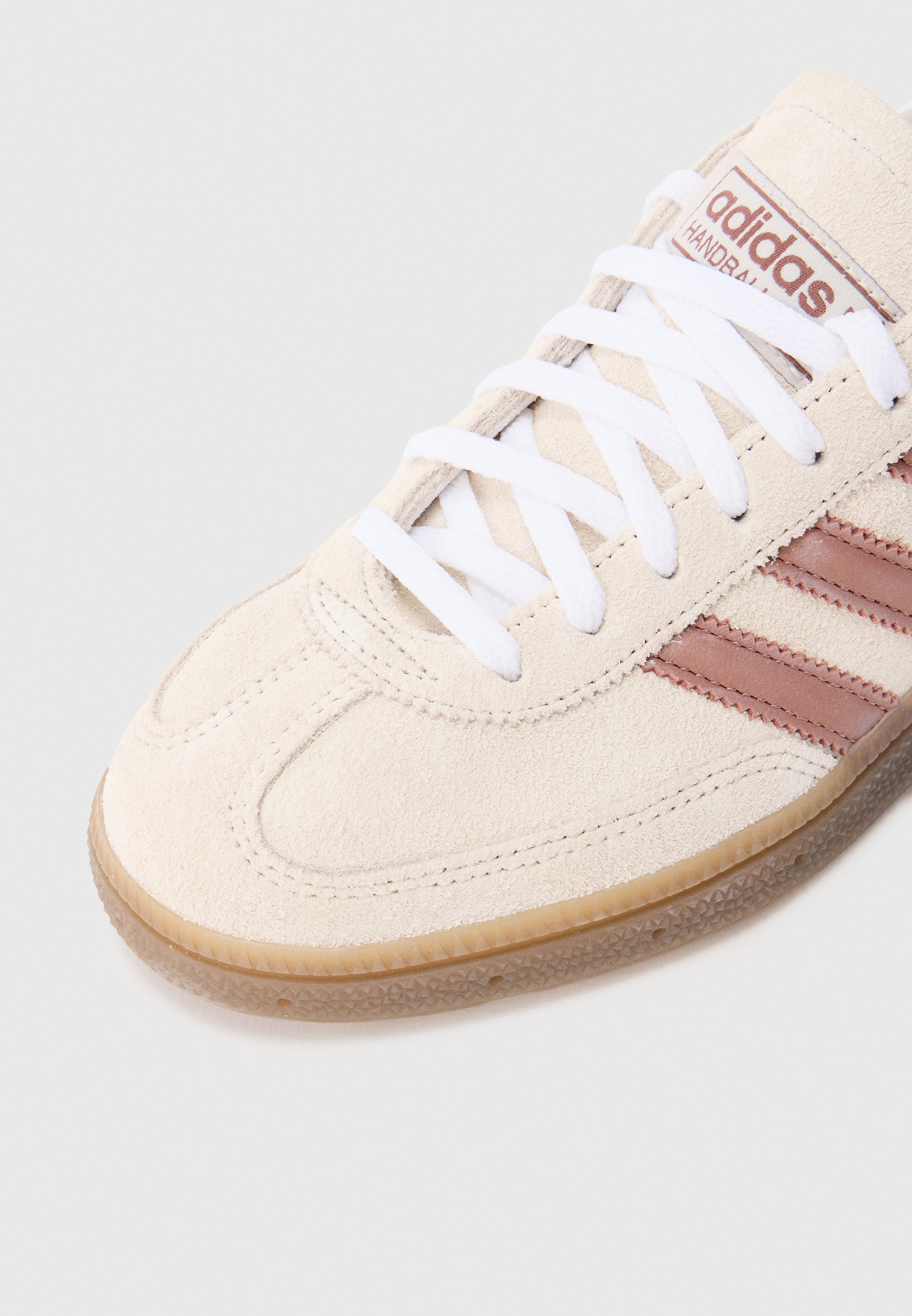 adidas Originals HANDBALL SPEZIAL - Sneakers low - alumina/warm