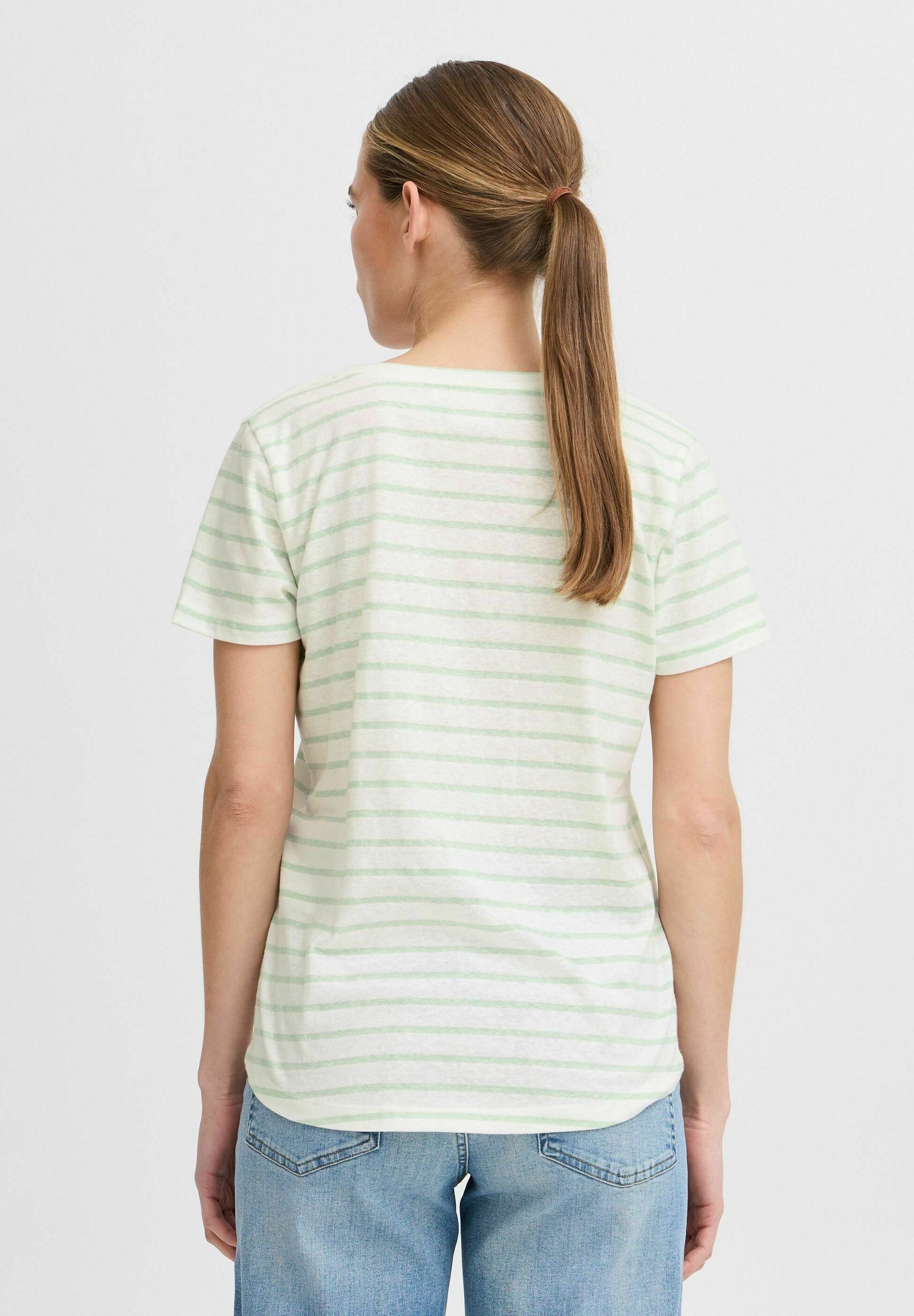 売れ筋商品|||イチ Tシャツ レディース トップス IHYULIETTA - Print T-shirt - cameo green stripe ICHI IHYULIETTA - T-shirt print - cameo green stripe