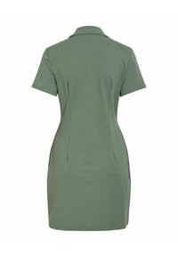 Robe à manches courtes, vert olive, longueur genou, avec un col, vue de dos.