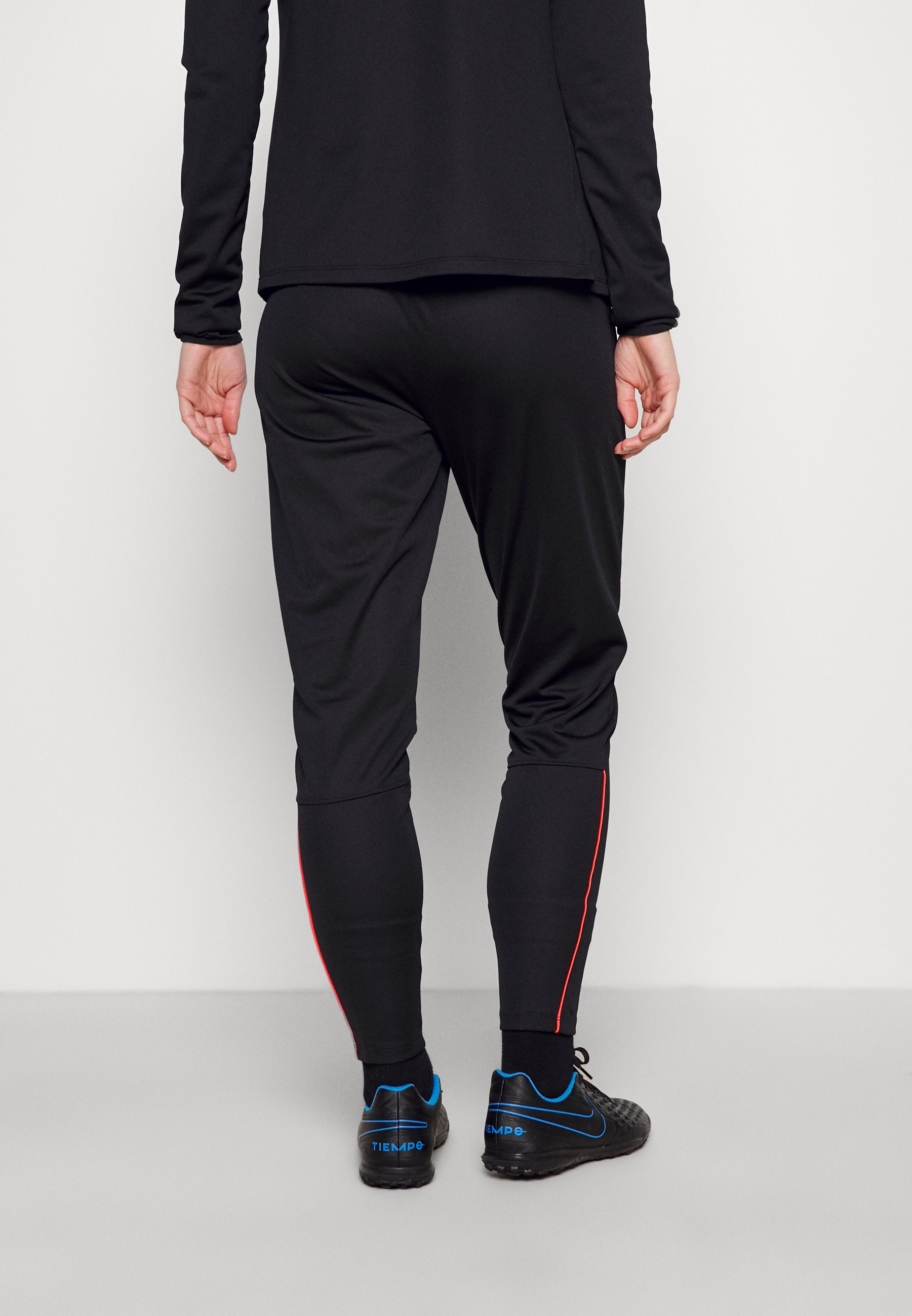 nike performance academy