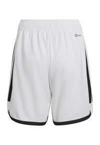 Shorts de sport blancs avec une taille élastique, présentant des accents latéraux noirs et un motif en maille texturée sur les côtés.