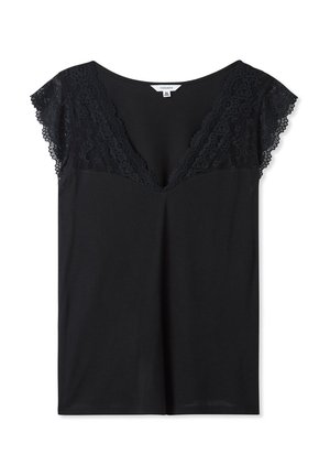 Top nero a maniche corte con dettagli in pizzo lungo l'scollatura. Tessuto liscio con scollatura a V e taglio rilassato.