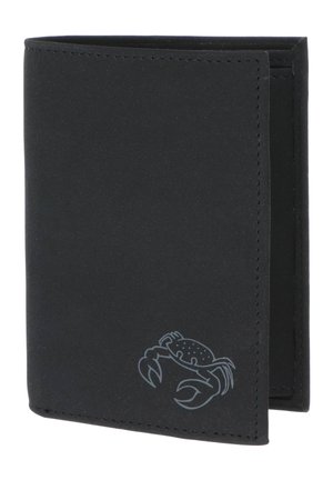 Portefeuille noir en cuir bifold avec des bords cousus et un petit logo crabe dans le coin inférieur avant.