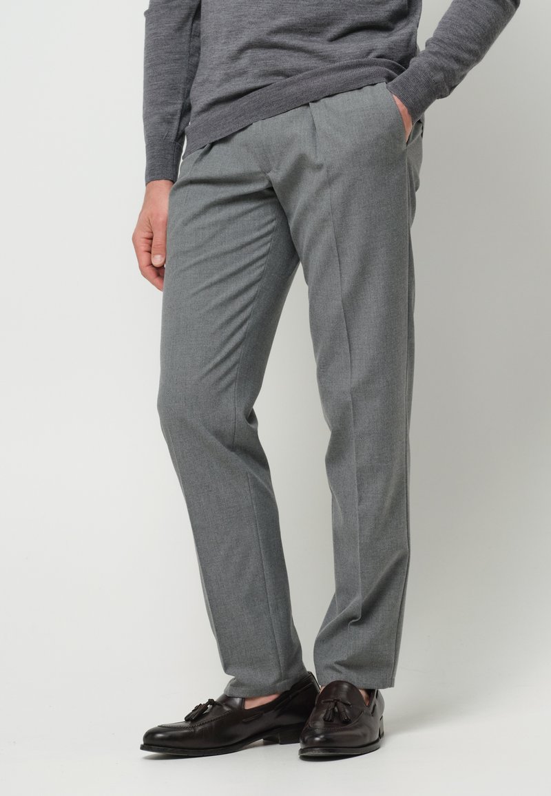 PROFUOMO SPORT CORD - Chino - light grey