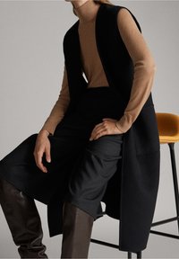 Massimo Dutti Väst - black