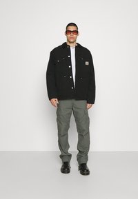 Carhartt WIP PANT COLUMBIA  - Calças cargo - thyme rinsed