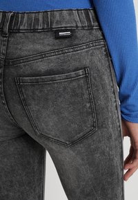 Dr.Denim Vaqueros pitillo - moon washed