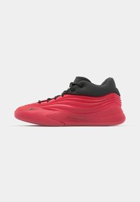 Unselected, pure ruby/core black/metallic