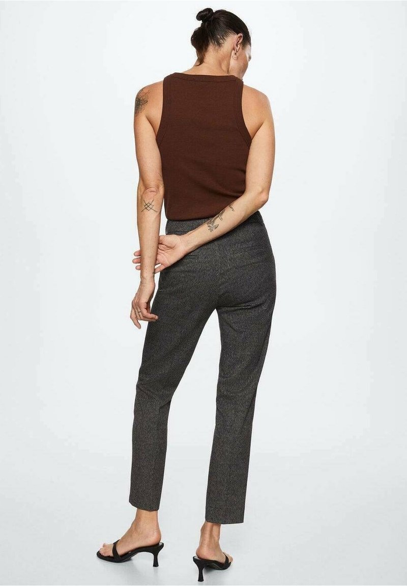 Mango Pantalones chinos mottled grey/gris jaspeado (Segunda