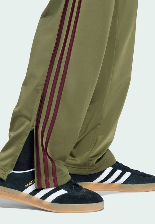 adidas FIREBIRD TP - Tracksuit bottoms - focus olive maroon — photo 4