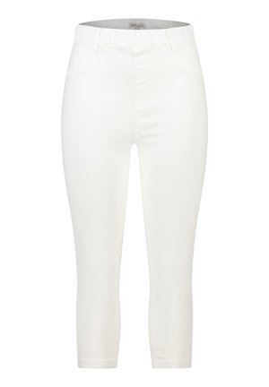 Witte cropped slim-fit broek met taillebandlussen en een hoge taille, getoond tegen een eenvoudige achtergrond.