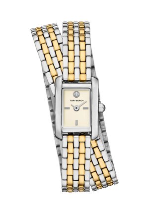 Montre-bracelet rectangulaire à maillons argent et or avec cadran crème, repères minimaux, aiguilles argentées et logo Tory Burch à 12 heures.