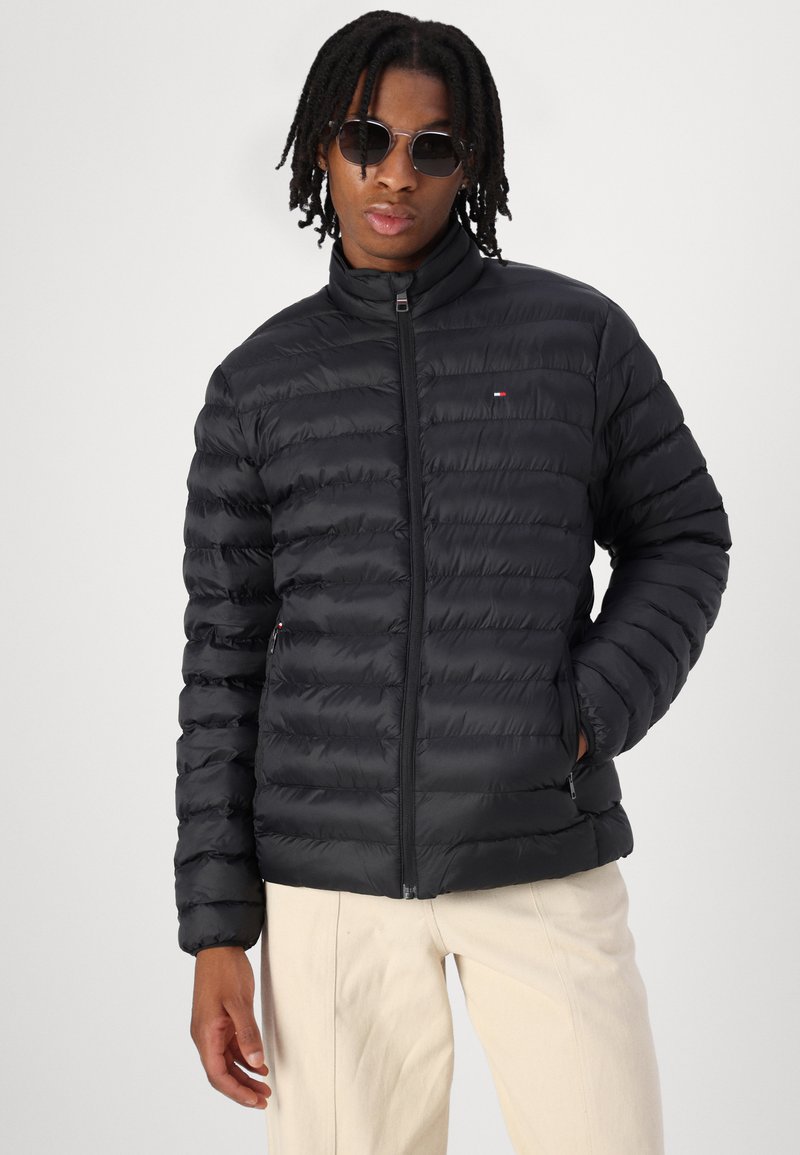 new york black tommy hilfiger puffer Black Puffer Tommy Hilfiger Jacke Mit Kapuze Hilfiger New York Tommy  Hilfiger Jacke Kapuze Tommy Hilfiger