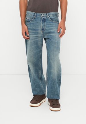 JAIMIE - Džínsy voľného strihu - denim medium