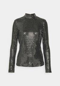 Schwarzes langärmeliges Turtleneck-Shirt, das mit Pailletten besetzt ist, mit einem hohen Kragen und einer figurbetonten Passform, und einer glatten, reflektierenden Textur.
