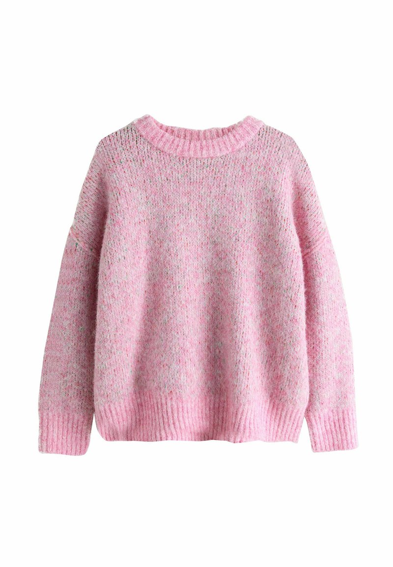 Rosa stickad tröja med ribbad rundhals, sänkt axel och en texturerad yta. Mjuk, lös passform med en något kortad nederkant.