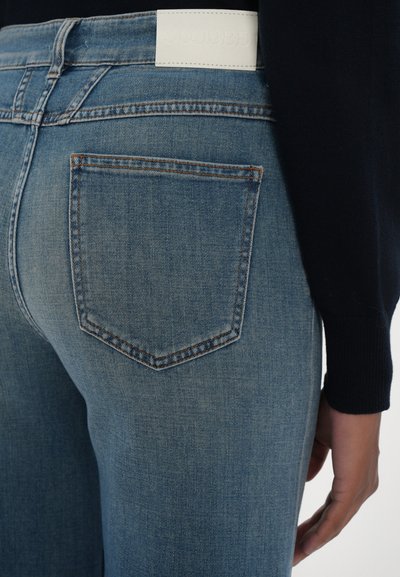 CLOSED GLOW UP - Wide leg - mid blue