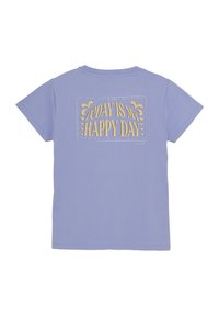 T-shirt di cotone viola con maniche corte, presenta una stampa grafica gialla sul retro con la scritta: "Oggi è il mio giorno felice."