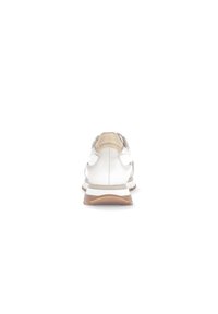 Miniatuurafbeelding 4