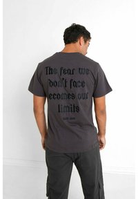 Sixth June GOTHIC - Triko s potiskem - dark grey