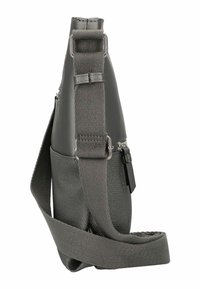 Graue Schultertasche aus glattem synthetischem Material, mit strukturiertem unteren Abschnitt, verstellbarem Tragegurt und metallischen Hardware-Akzenten.