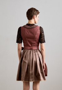 Krüger Dirndl Dirndl - rost