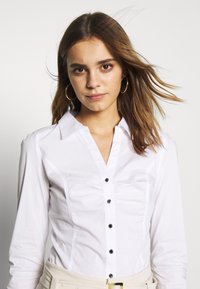 Morgan CARA - Hemdbluse - blanc