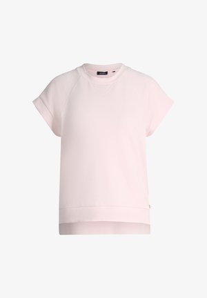 Jasnoróżowa bluza z krótkim rękawem, z okrągłym dekoltem, mankietami na rękawach i nieco dłuższym tylnym obszyciem, oznaczona małą metką wewnątrz kołnierza.