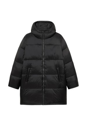 Giacca piumino nera lunga con cappuccio, zip frontale, tasche laterali e logo "W" discreto sul petto, mostrata sdraiata su uno sfondo bianco.