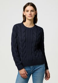 Wrangler LONG SLEEVE CABLE CREW - REGULAR FIT - Strickpullover - dark navy