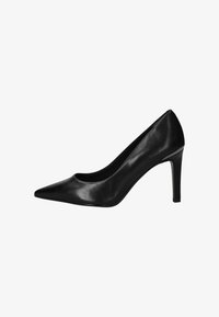 Sélectionné, black leather