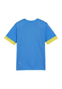 T-shirt de sport bleu à manches courtes avec des accents jaunes, fabriqué en matériau en maille, avec un col rond et un ourlet droit.