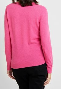 GANT Sweter