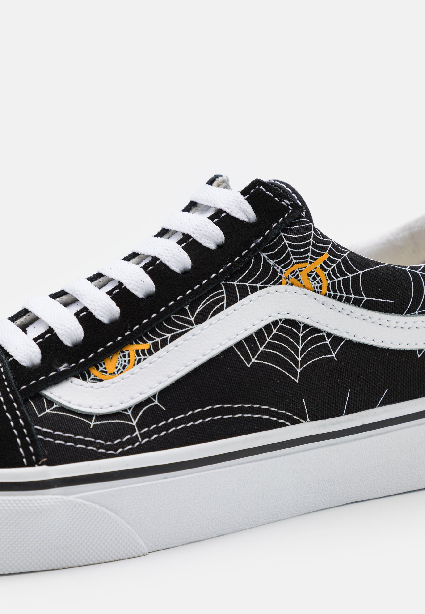 black low top old skool vans