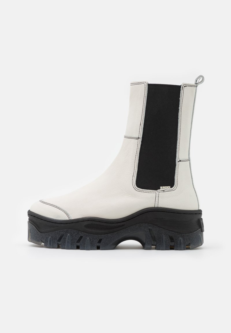 Botine cu platformă