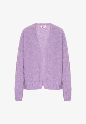 Violets džemperis, izgatavots no teksturēta, pūkaina materiāla ar brīvu piegriezumu, atvērtu priekšpusi un ribotām malām un piedurknēm. Bez pogām vai aizdarošiem elementiem.