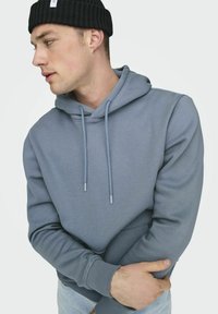 Only & Sons CONNOR REG NOOS - Jersey con capucha - flint stone