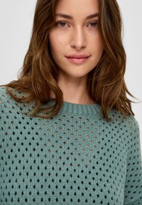 QS - Sweter