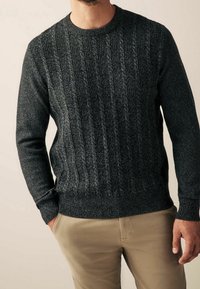 Next Neule - grey