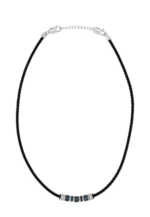 Schwarze geflochtene Kordelkette mit fünf zylindrischen silbernen und dunkelblauen Perlen und silbernem Karabinerverschluss mit Verlängerungskette.