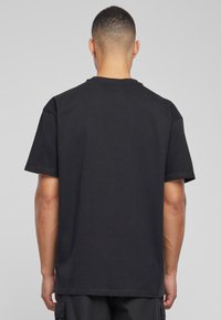 Upscale by Mister Tee PIMP A - Tricou cu imprimeu - black